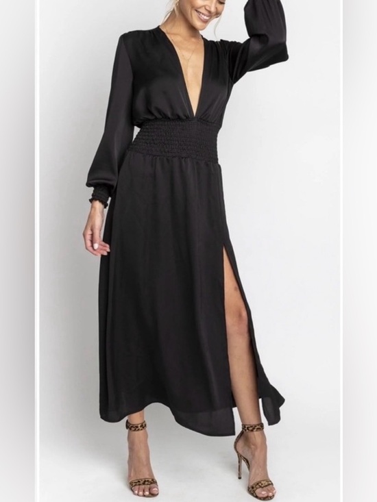 RESA Dresses & Skirts - RESA Jade Long Sleeve Black Maxi Dress size XS